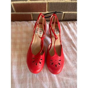 new Bettie page cutout vintage pumps  heels